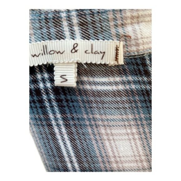 Willow & Clay Blue and Cream Plaid Fringe Cardigan - Picture 3 of 3